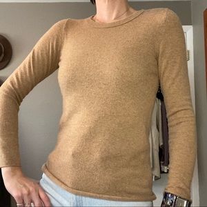 Cashmere knit sweater